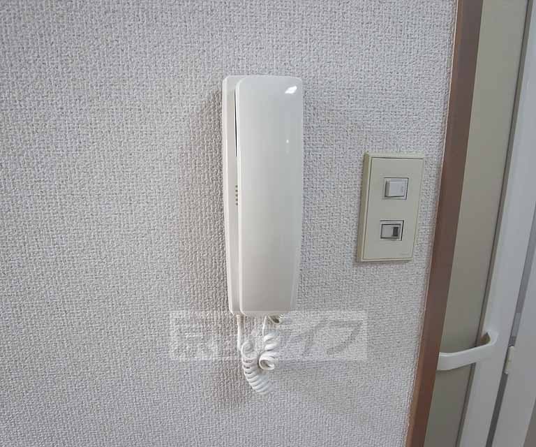 その他設備　インターホン有ります。