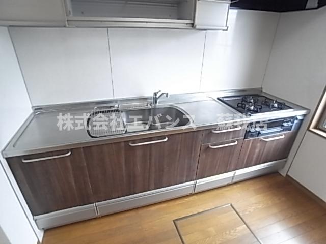 キッチン　キッチンでお料理をお楽しみください