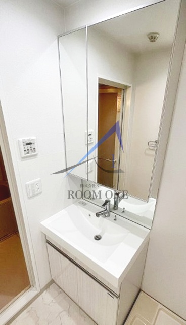 洗面設備　洗面台です。