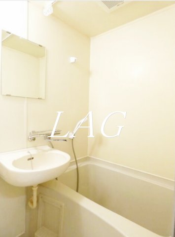 バス・シャワールーム　お風呂です。