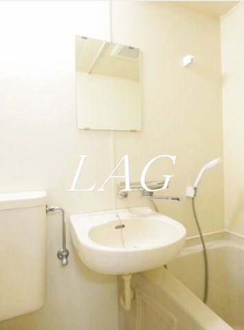 洗面設備　洗面台です。