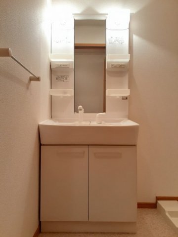 洗面設備　広い洗面スペース