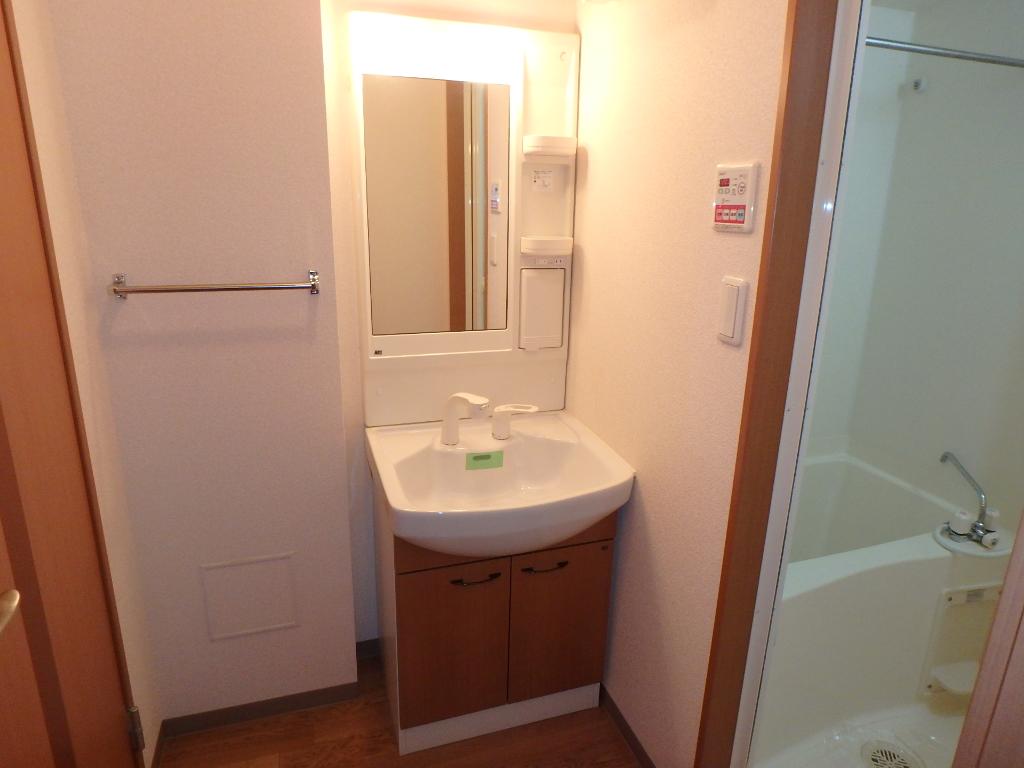 洗面設備　洗髪洗面化粧台