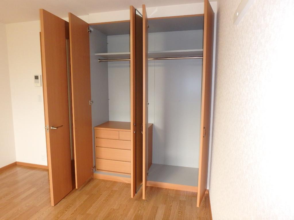 収納　クローゼット