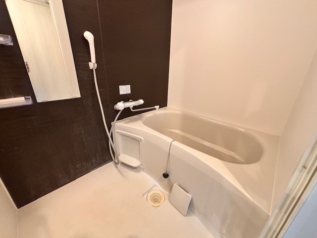 バス・シャワールーム　別号室イメージ