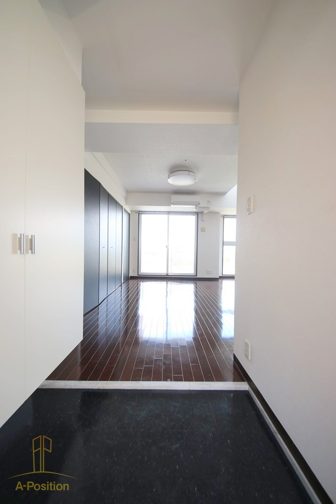 玄関　リバープレイス梅田北