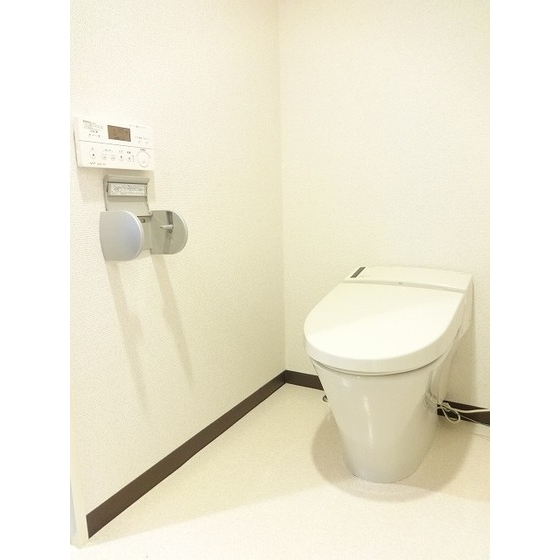 トイレ　シンプルで使いやすいトイレです