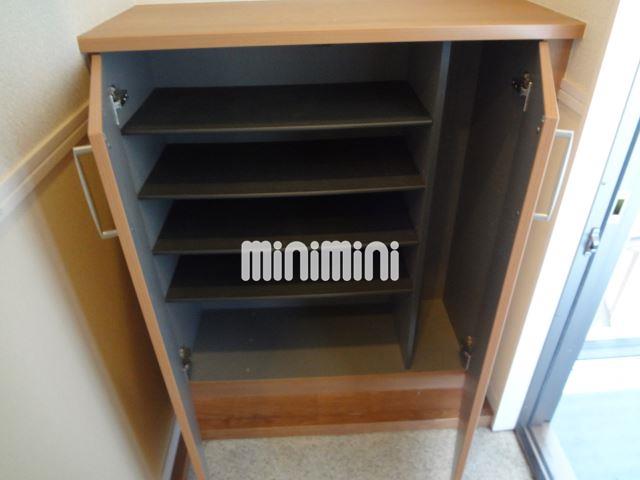 玄関　シューズＢＯＸは上にもあります