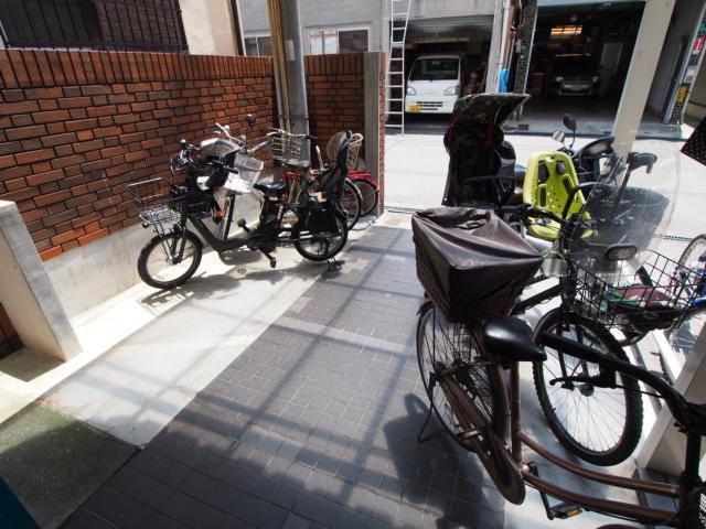 駐車場　駐輪場