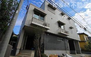 エントランス　ゆとりのあるエントランスです