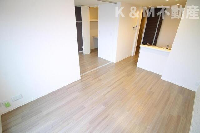 居室・リビング　ゆったり過ごせる居間です