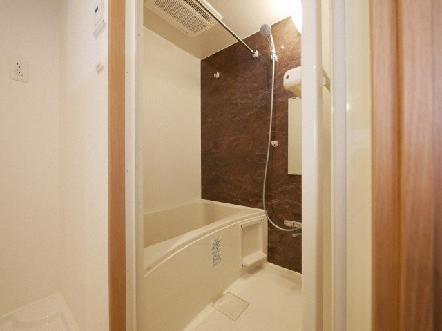 バス・シャワールーム　バス・シャワールーム