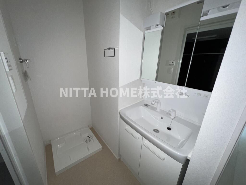 洗面設備　清潔感のあるシャワー付き洗面台★