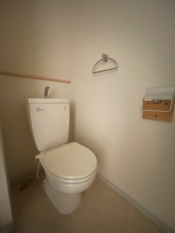 トイレ　ゆったりとした空間のトイレです