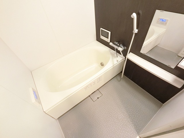 バス・シャワールーム　室内は現状を優先します