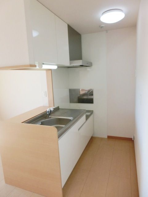 キッチン　作業スペースも広く調理しやすいです。