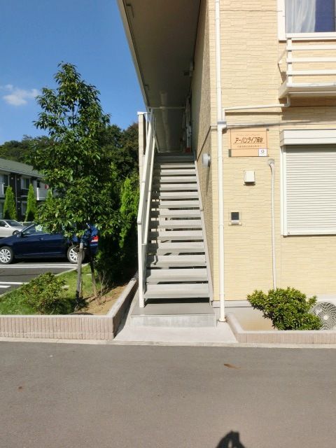 エントランス　共用階段