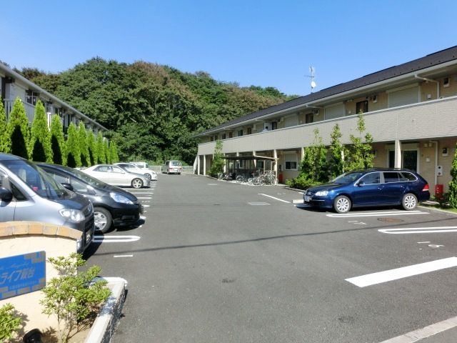 駐車場　敷地内駐車場