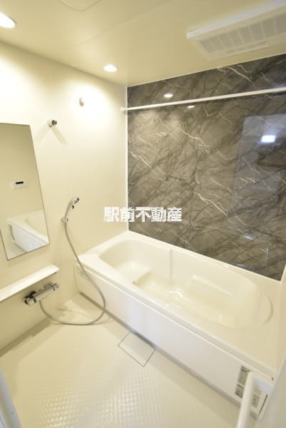 バス・シャワールーム　＊類似物件を流用