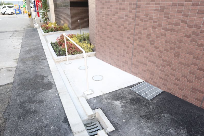 駐車場　バイク置場