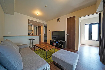 居室・リビング　※別部屋の参考写真です。