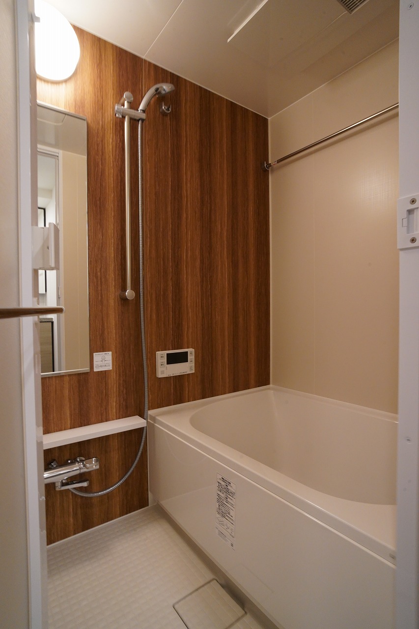 バス・シャワールーム　バス※別部屋参考写真