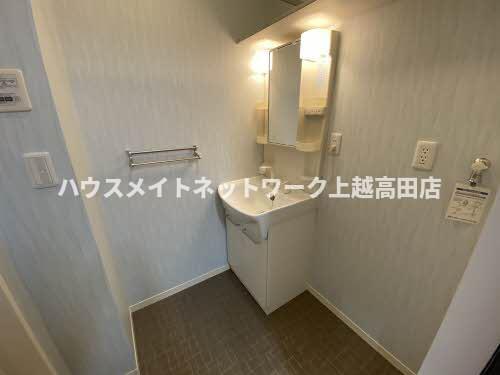 洗面設備　洗髪洗面化粧台