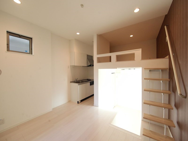 居室・リビング　上段ＬＤＫ8帖　下段洋室3.7帖　ロフト4.8帖