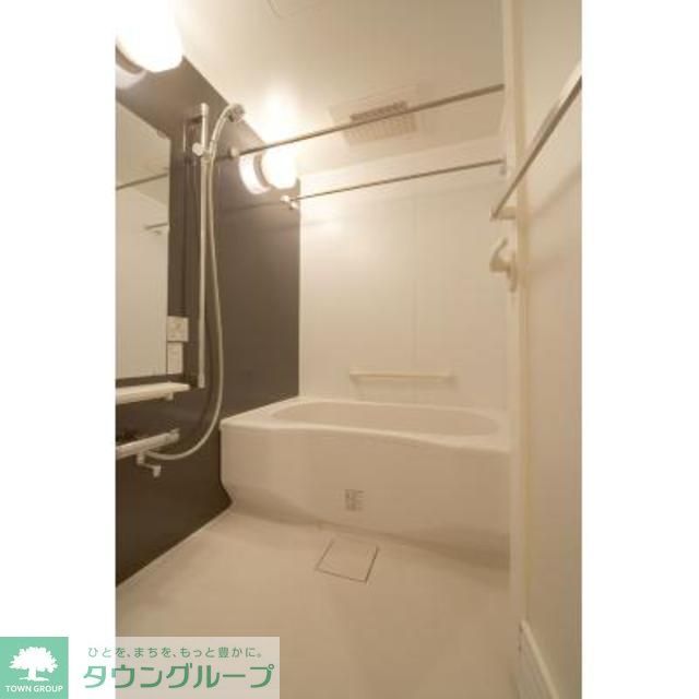 バス・シャワールーム　※写真は同タイプ住戸です。