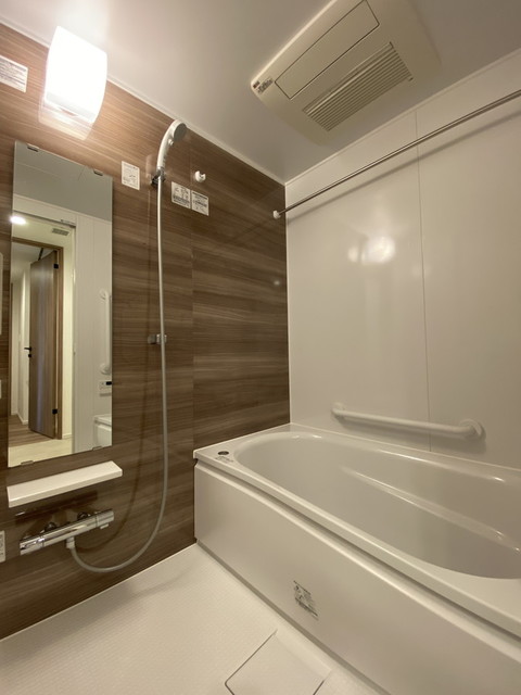 バス・シャワールーム　※写真は同タイプ住戸です。