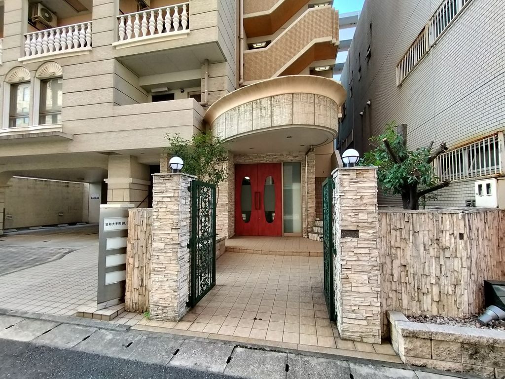 エントランス　エントランス