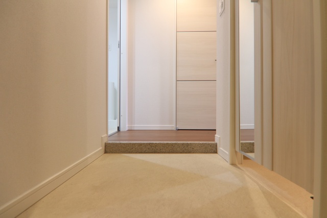 玄関　※別室の参考写真の為、現況優先です。