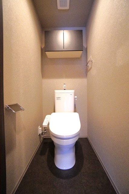 トイレ　※写真は同タイプ住戸です。