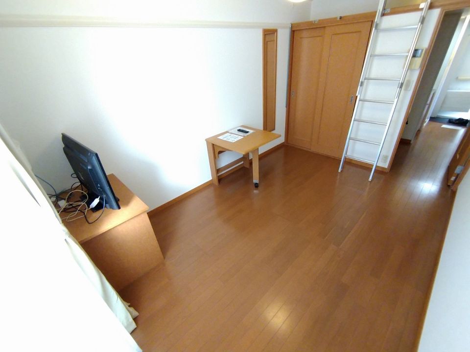 その他　2階は絨毯仕様