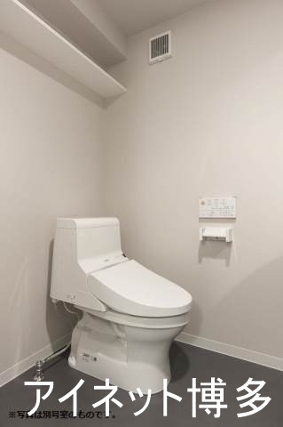 トイレ　清潔感のあるトイレです