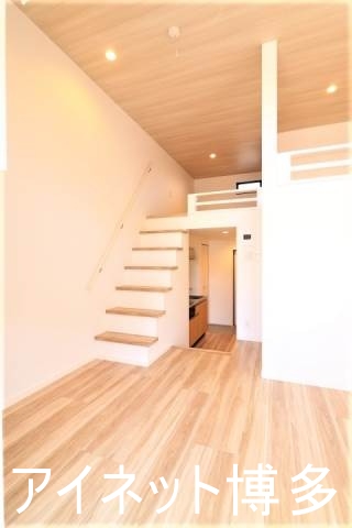 居室・リビング　ラクラク階段タイプです