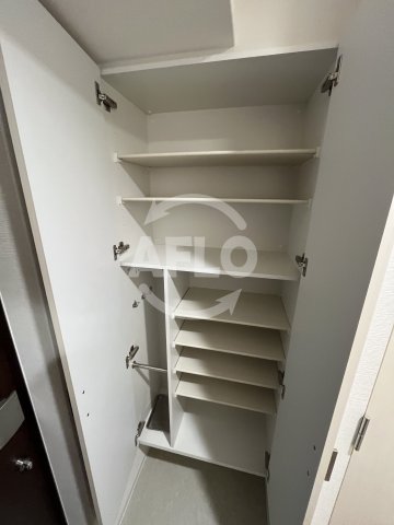 収納　ヴィーナス今里　クローゼット