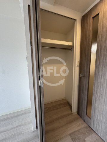収納　スプランディッド新大阪WEST　クローゼット