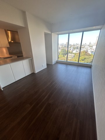 居室・リビング　※別タイプの別部屋の参考写真になります。