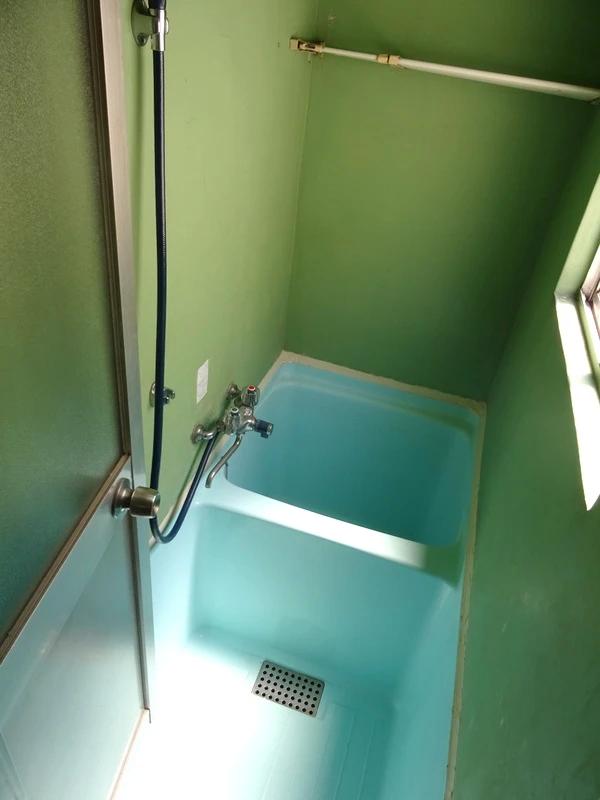 バス・シャワールーム　綺麗なバスルーム