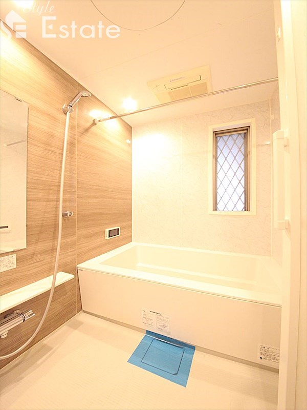 バス・シャワールーム　バスルーム