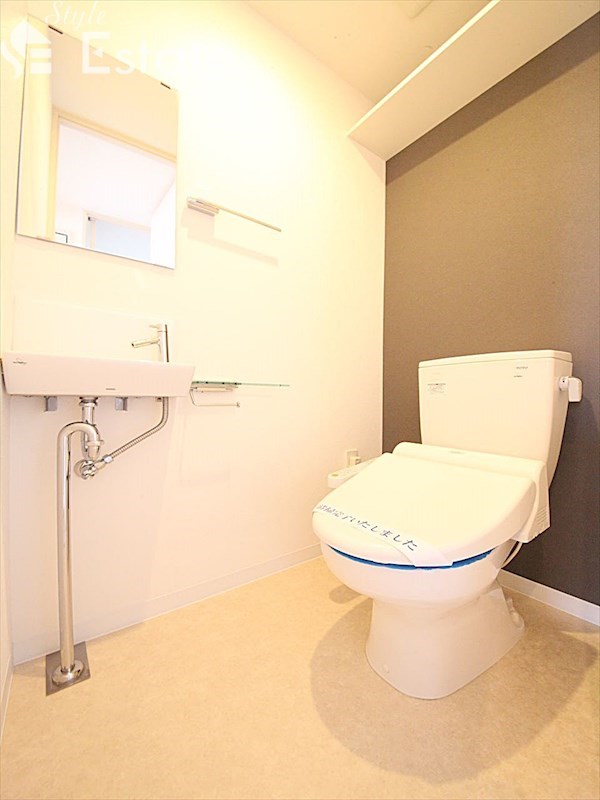 トイレ　トイレ