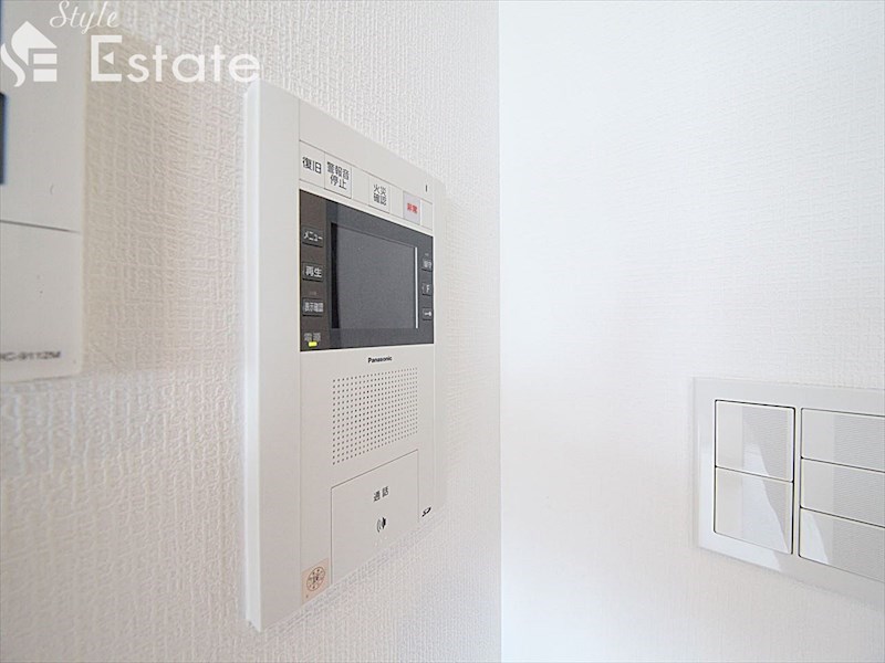 セキュリティ　モニター付きインターホン