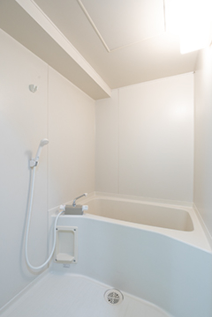 バス・シャワールーム　※写真は同タイプ住戸です。