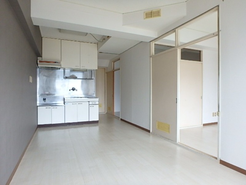 居室・リビング　図面と現状に相違がある場合には現状を優先