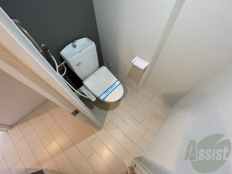 トイレ　トイレです。ウォシュレット付を探している方、おすすめです。