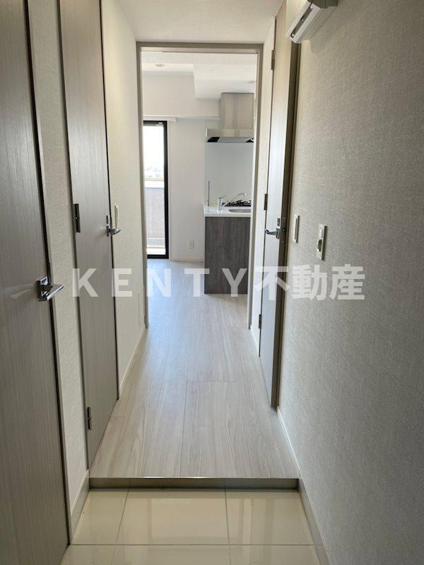 玄関　収納もある玄関です