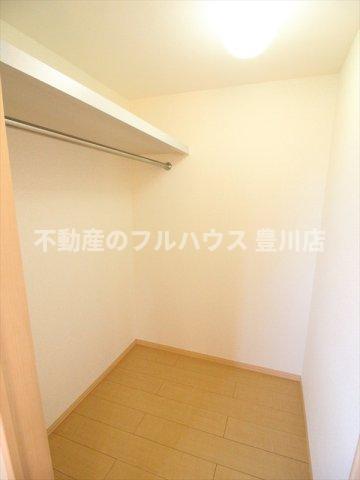 収納　写真は反転別室