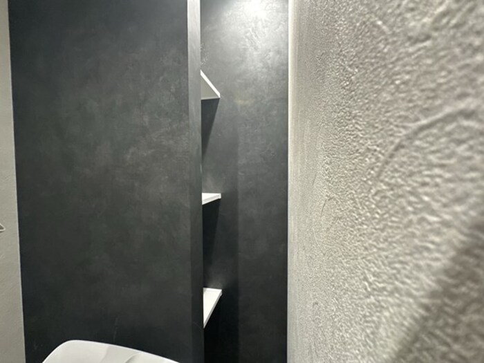 トイレ　トイレ収納棚