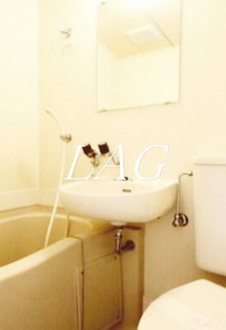 洗面設備　洗面台です。